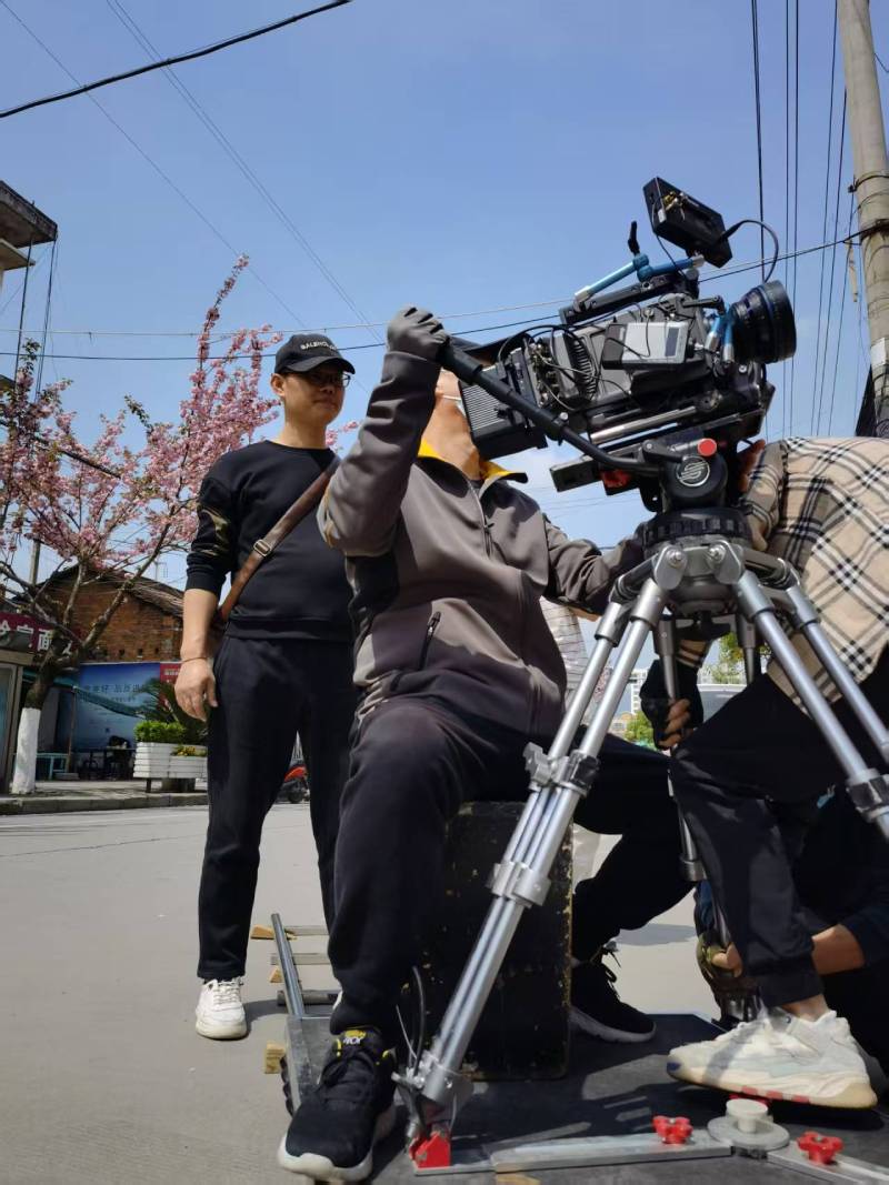 平房区广告片拍摄：快消品牌爆款之选，网感内容适配社媒传播！